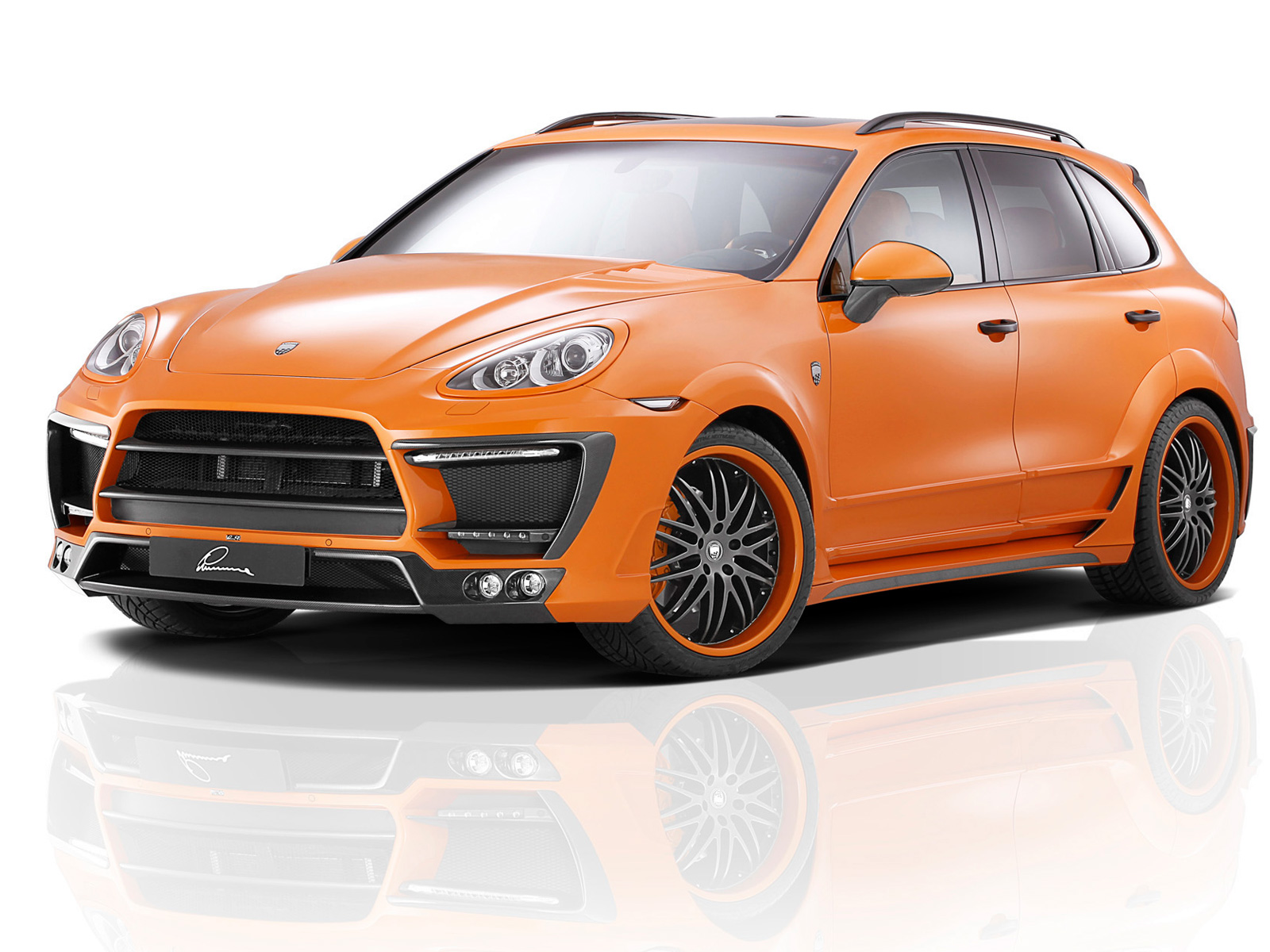 2012-Lumma-Design-Porsche-Cayenne-7.jpg